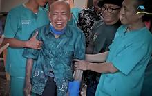 Alhamdulillah, Kondisi Pak Tarno Sudah Bisa Tersenyum dan Berjalan Naik Tangga