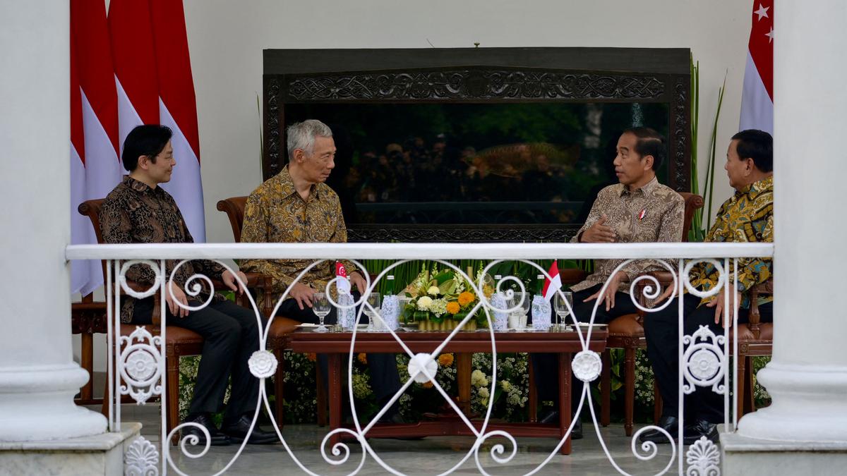 Momen Akrab Presiden Terpilih Prabowo Subianto dan Calon PM Lawrence Wong di Pertemuan Bilateral Indonesia-Singapura Berita Viral Hari Ini Rabu 15 Mei 2024