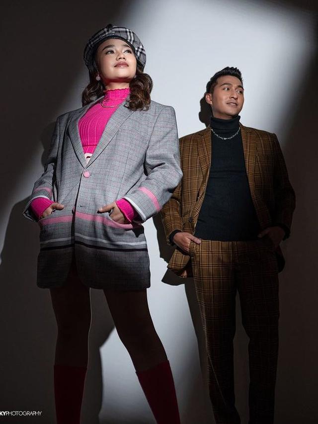 Jalani Pemotretan Bareng, Ini 6 Potret Kompak Aulia DA dan Kekasihnya