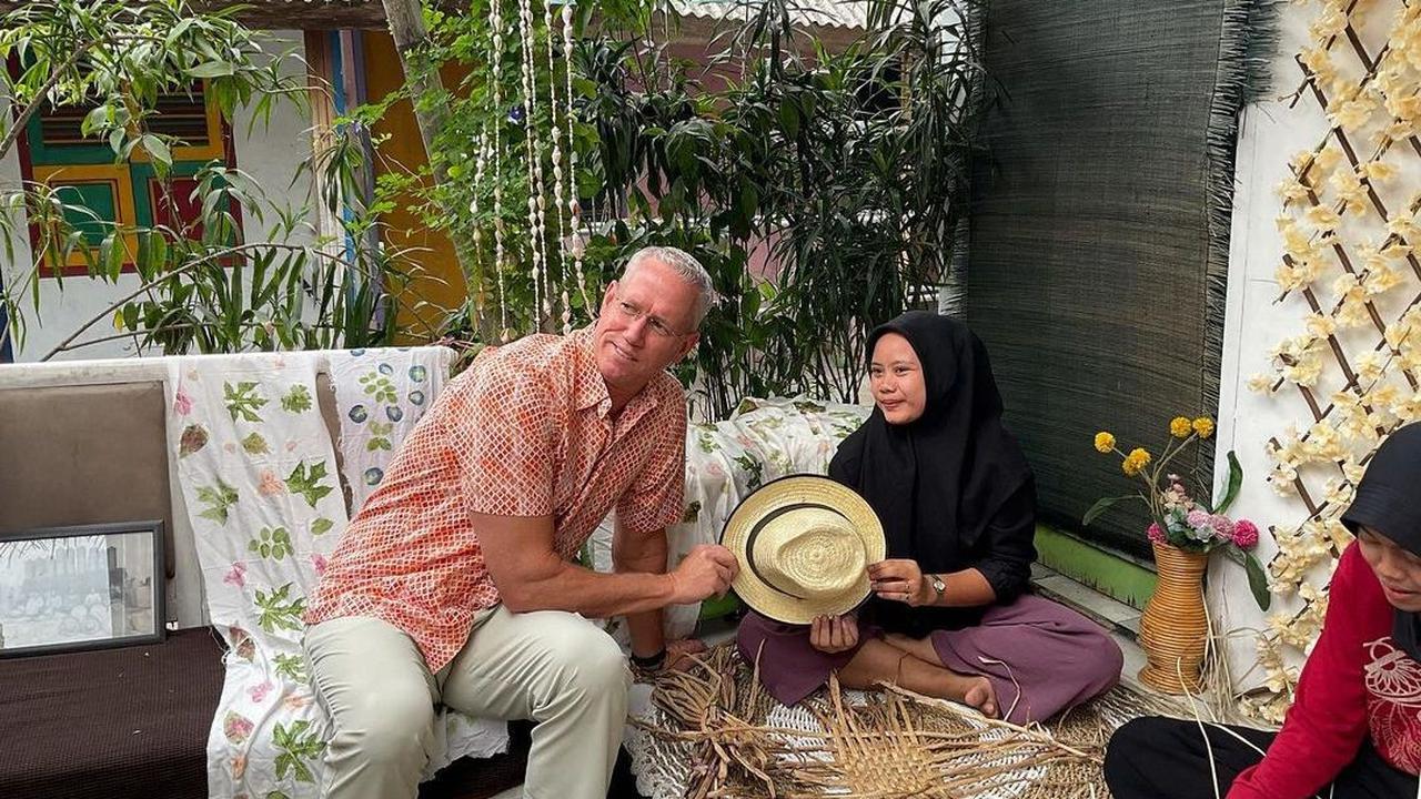 Mengantar anak-anak meraih prestasi