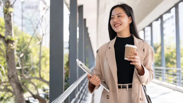 wanita oktober keberhasilannya