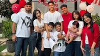 Fuji Rayakan Lomba 17-an di Rumah, Satu Sosok Curi Perhatian