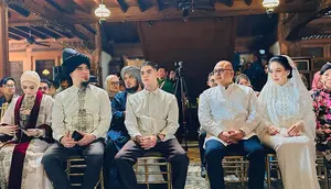 Momen pengajian Al Ghazali. (sumber: Instagram/ahmaddhaniofficial)