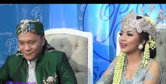 Kesibukan membuat Iwa K dan Wikan menunda rencana bulan madu mereka.