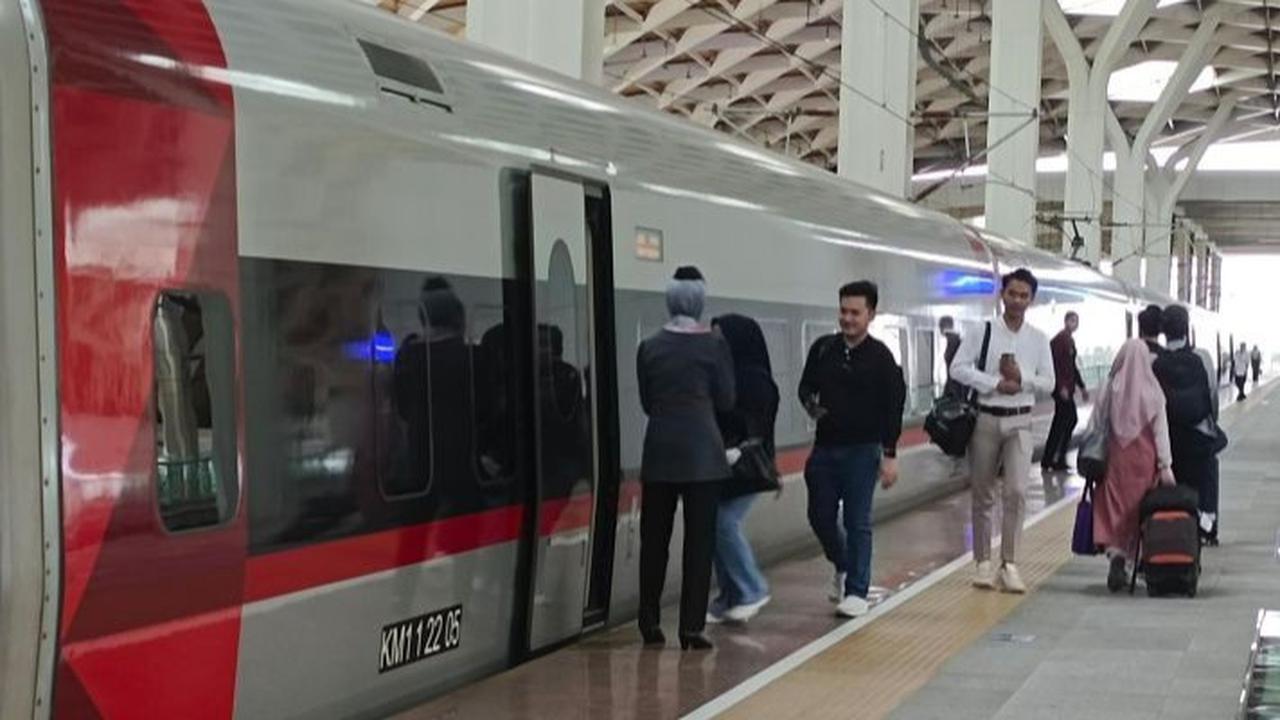 180.000 Tiket Kereta Cepat Whoosh Telah Terjual Selama Periode Lebaran 2025