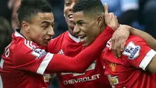Marcus Rashford (kanan) mendapatkan nasihat dari Jesse Lingard (kiri) agar mampu jadi pemain berkelas dunia. (EPA/Jason Powell)