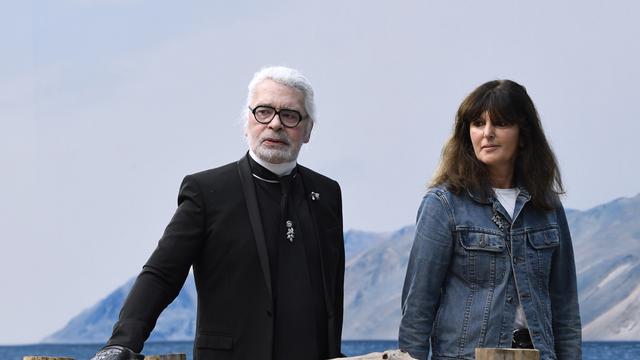 Virginie Viard dan Karl Lagerfeld