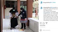 Peserta SKD CPNS 2021 Menuk Untari tetap ikut seleksi meskipun sedang mengalami kondisi patah kaki (Foto: BKN)