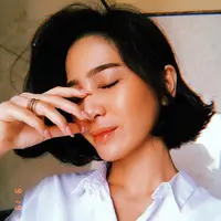 Bunga Zainal mengaku posesif  karena mengkhawatirkan pergaulan anak-anaknya. (instagram/bungazainal05)