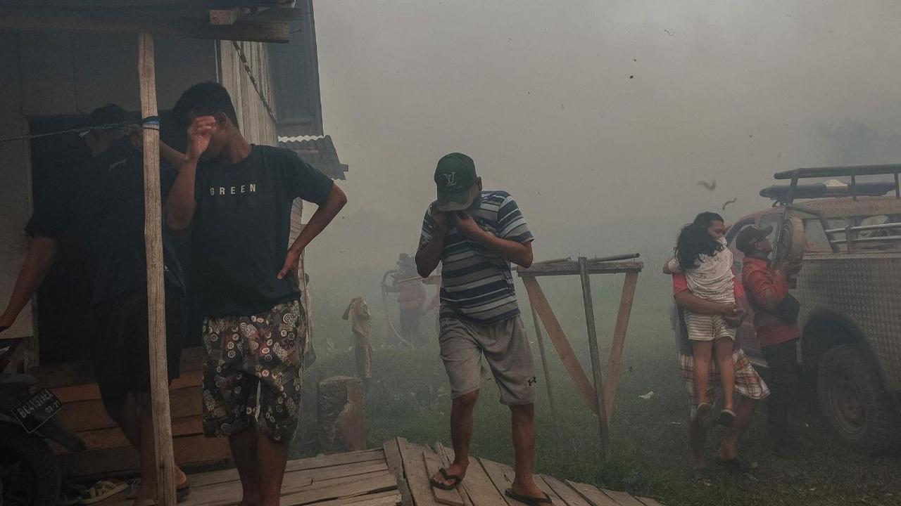 Keenam lokasi yang disegel itu sebagian besar berada di Kabupaten Ogan Komering Ilir (OKI).