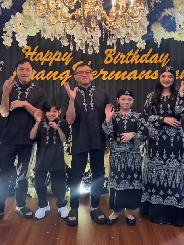 Adu Gaya Sarimbit Keluarga Ashanty dan Kris Dayanti: Inspirasi Tampilan Bermotif untuk Lebaran