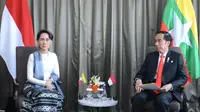 Jokowi dan Aung San Suu Kyi Bahas Kondisi Rakhine State disela-sela KTT ASEAN (Foto: Biro Pers Istana)