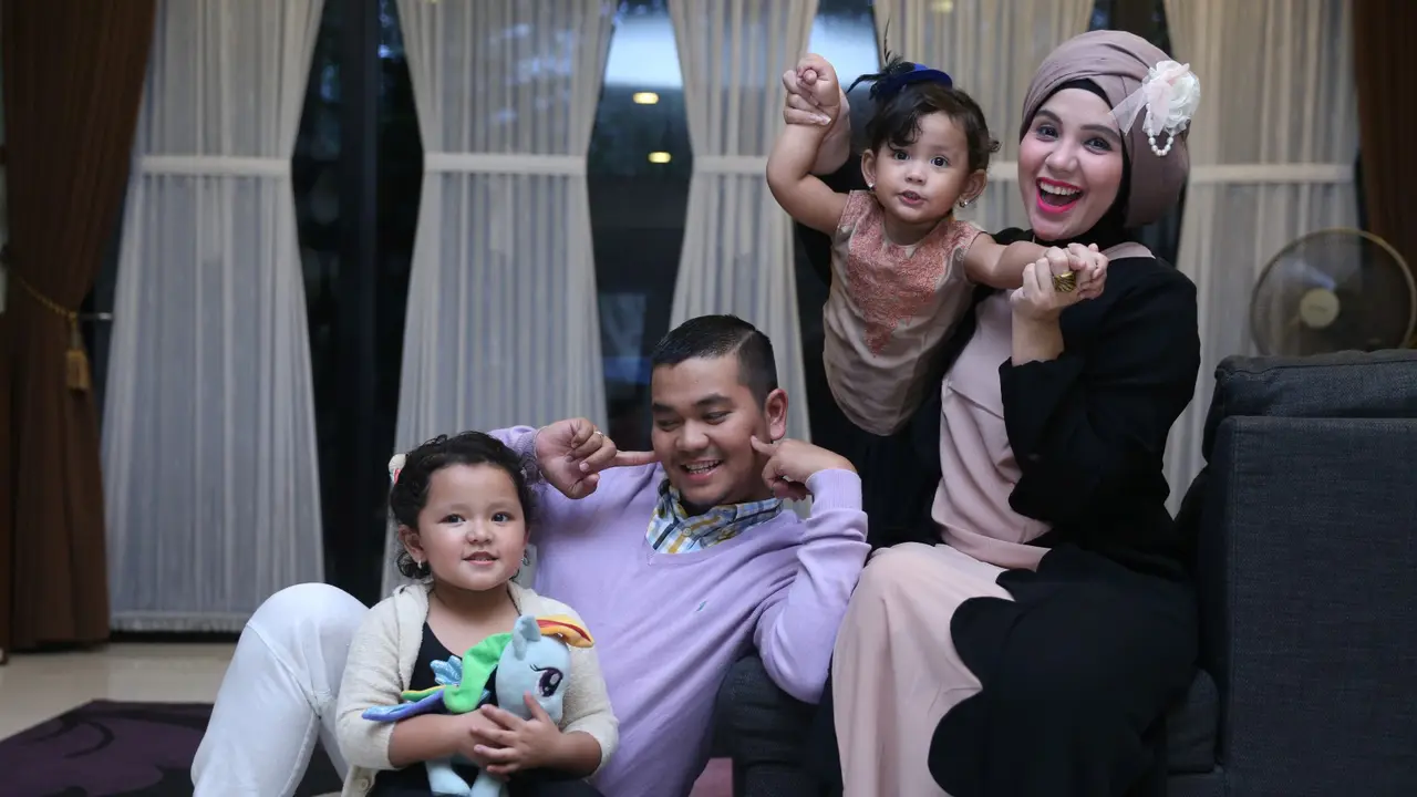 [Bintang] Rumah Indra Bekti