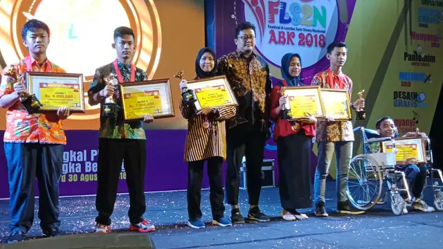 Kisah Dita, Penyandang Disabilitas Asal Cirebon Juara Tingkat Nasional