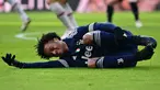 Juan Cuadrado merupakan bek kanan andalan Juventus yang dikenal memiliki kecepatan dan kelincahan yang mumpuni. Menariknya lagi, ia menjadi pemain yang lebih sering dilanggar daripada pemain seperti Hazard dan Zaha. Tercatat ada 729 pelanggaran yang pernah ia dapatkan sejak 2016. (AFP/Miguel Medina)