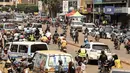 Ojek motor, yang dikenal dengan sebutan boda-boda, ada di mana-mana di ibu kota Afrika Timur seperti Nairobi dan Kigali. (AP Photo/Hajarah Nalwadda)