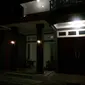 Suasana rumah pilot penerbang Hercules, Sandy Permana di Semarang, Selasa (30/6/2015) malam.‎  (Liputan6.com/Edhie Prayitno Ige)