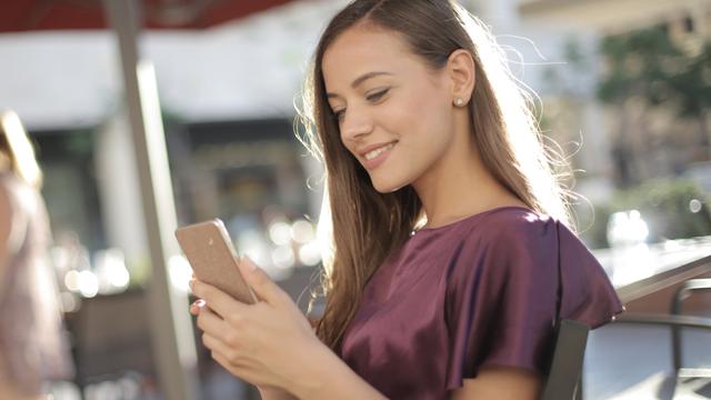 Ilustrasi kata-kata, selamat siang untuk pacar