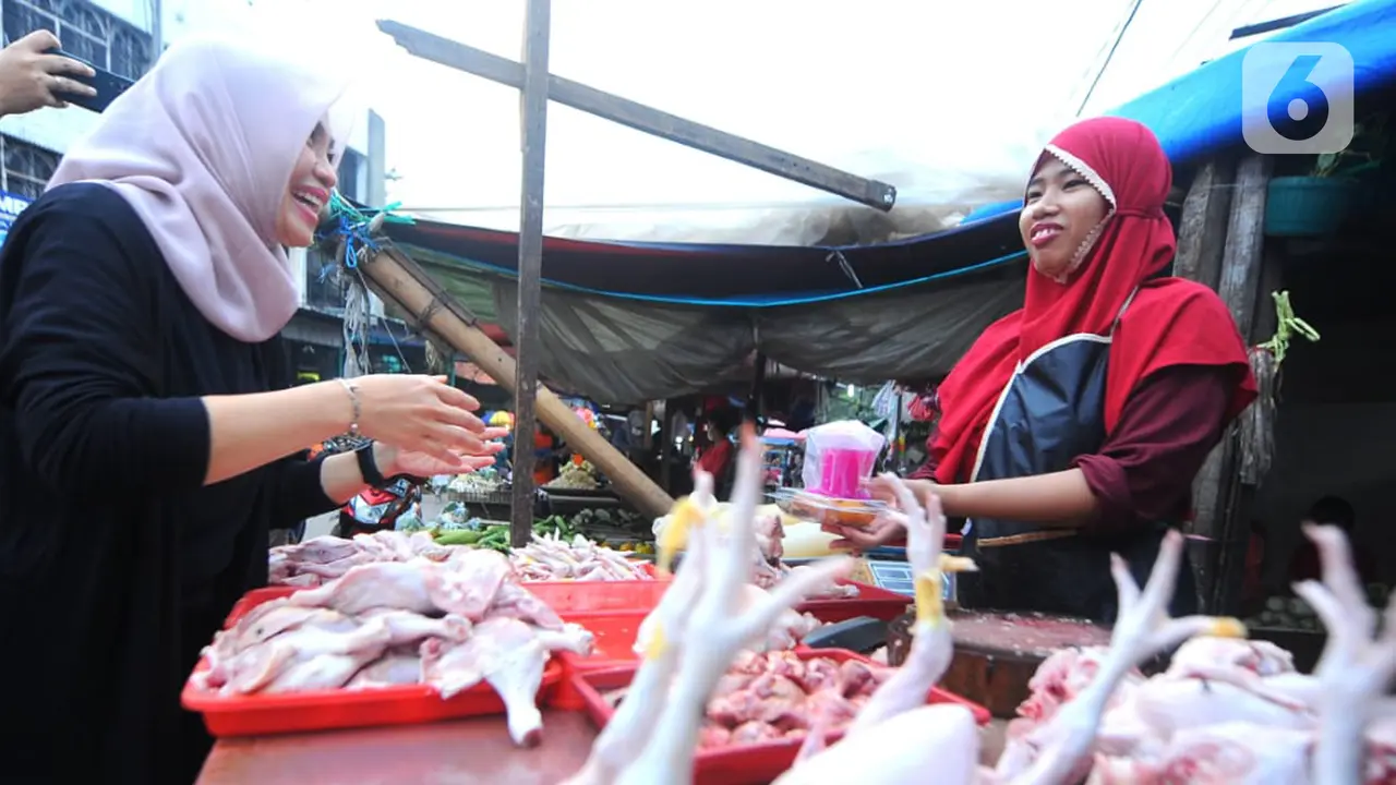 AMAAN Dorong Perempuan Pengusaha Mikro dengan Berbagi Makanan