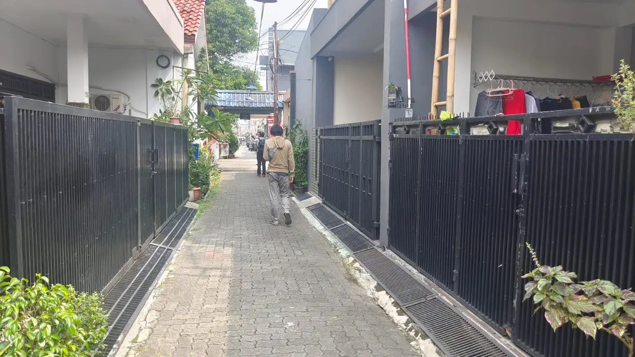 Lokasi diduga ditemukan babi ngepet yang terekam CCTV rumah warga di Kelurahan Mekarjaya, Kecamatan Sukmajaya, Kota Depok.