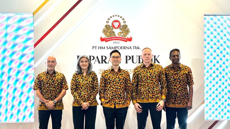 Presiden Direktur PT HM Sampoerna Tbk (HMSP), Ivan Cahyadi, pada paparan publik hasil kinerja Semester I 2024 di Jakarta, Senin (29/7/2024). (Pipit/Liputan6.com)