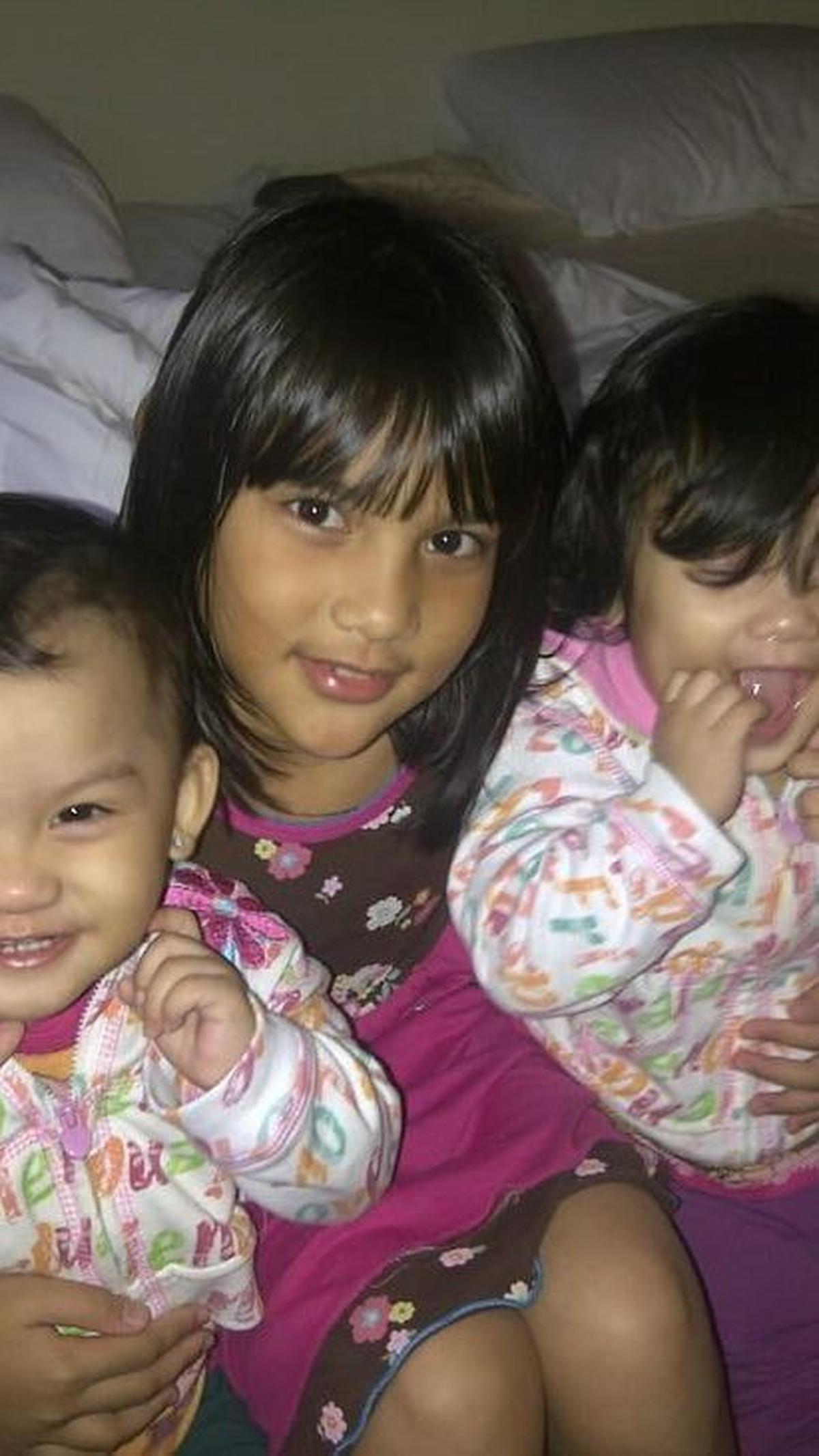 Anak Ketiga dari Lima Bersaudara <br>