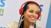 Hamil Besar, Alicia Keys Foto Bugil 