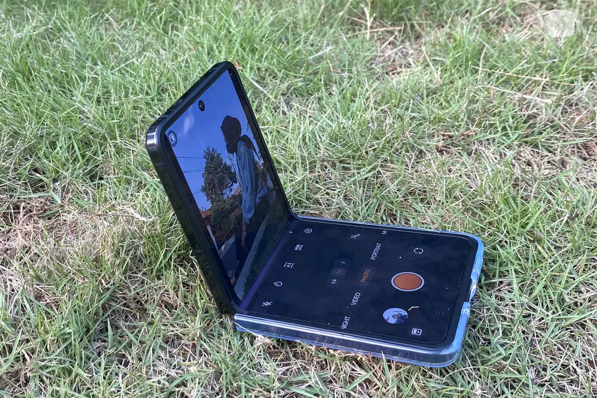 Oppo Find N2 Flip