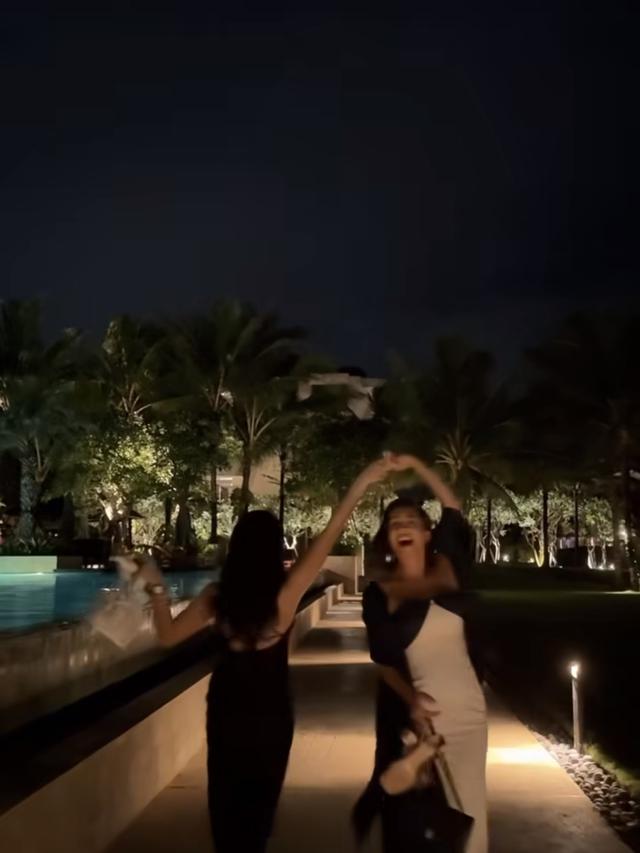 Jennifer Bachdim dan Dian Sastrowardoyo