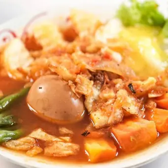 Selat Solo merupakan salah satu makanan Indonesia hasil alkulturasi dengan kuliner Belanda. (Dok: Selat Viens)