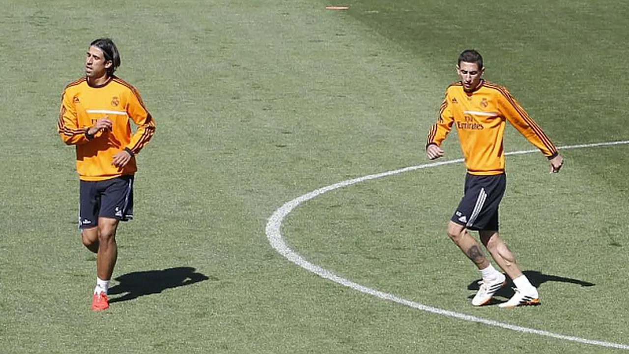 Dua pemain Real Madrid, Sami Khedira dan Angel di Maria