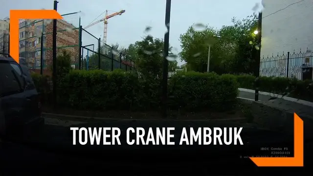 Sebuah tower crane yang berlokasi di kawasan rumah susun di Rusia ambruk. Angin kencang menjadi penyebabnya. Peristiwa ini menyebabkan seorang operator crane terluka parah dan harus dilarikan ke rumah sakit.