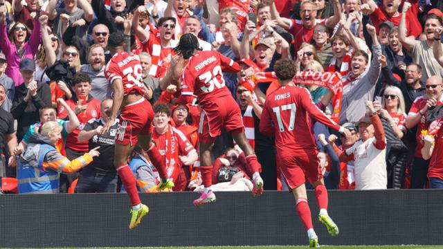 Foto: Gol Enzo Fernandez Tunda Liverpool Amankan Tiket Liga Champions Musim Depan