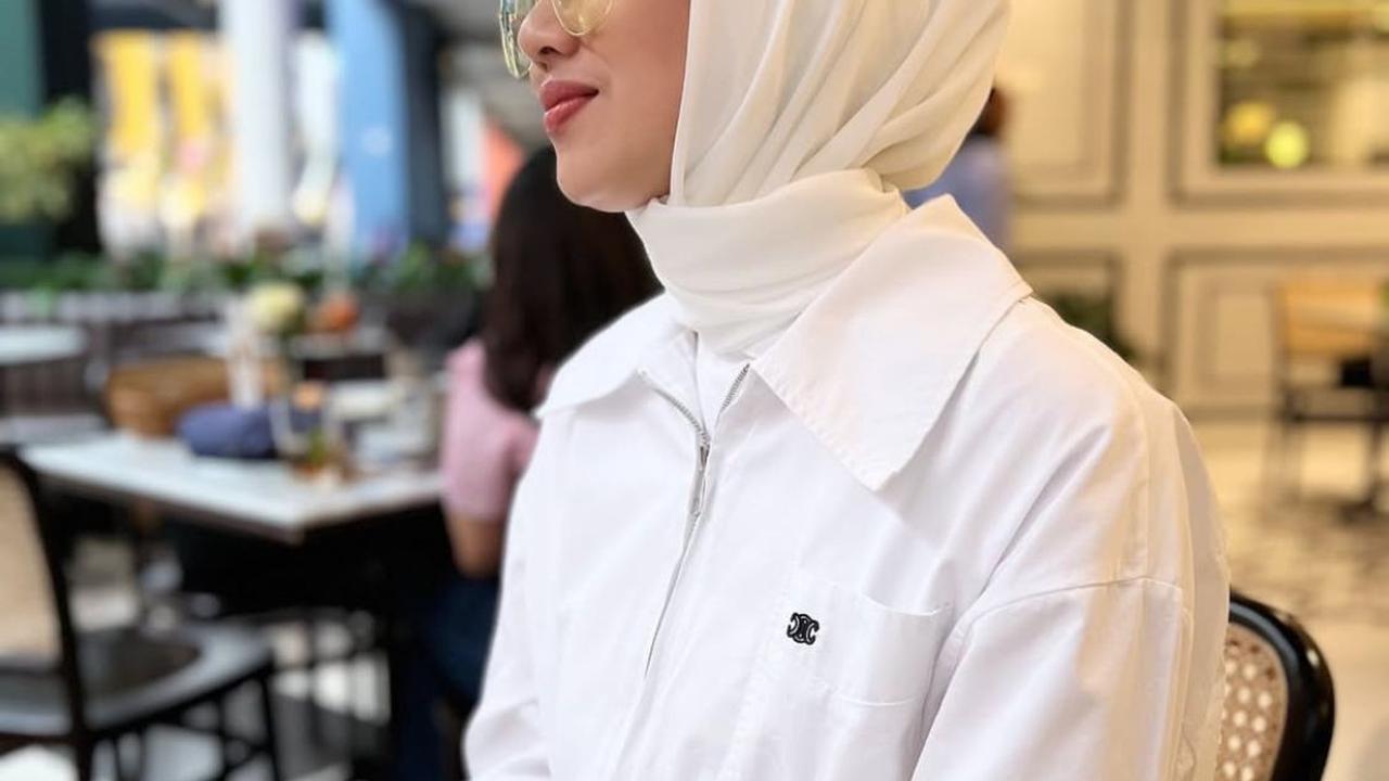 7 Potret Perjalanan Hijrah Selfi Nafilah, Dulu Pedangdut Berpenampilan Modis hingga Mantap Berhijab