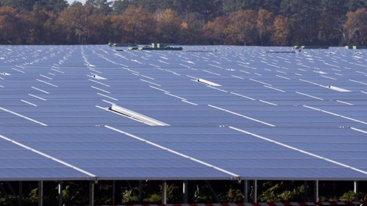 Melihat luasnya pusat tenaga surya terbesar di Eropa