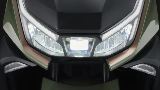 Lampu depan Hinda NS150GX