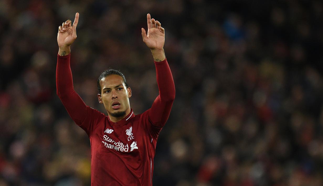 2. Virgil van Dijk (Bek Tengah) -  Bek asal Belanda ini dilabuhkan Liverpool dengan transfer 75 juta poundsterling dari Southampton pada Januari 2018 lalu. (AFP/Oli Scarff)