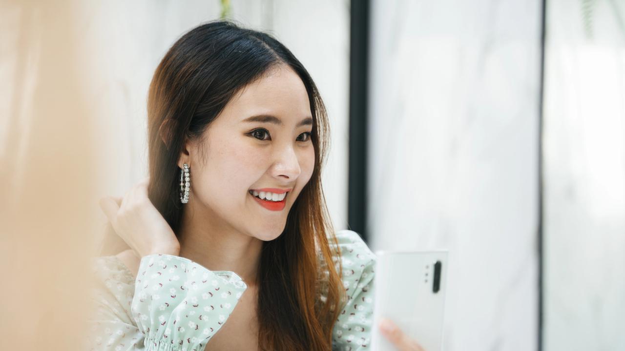 Aktif Seharian Tanpa Ribet Touch-Up, Lip Tint Ini Rahasia Bibir Tetap Fresh dari Pagi sampai Malam