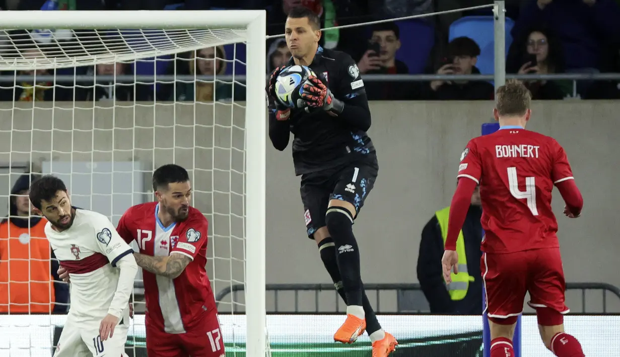 <p>Dengan kemenangan ini, Portugal berada diperingkat pertama Grup J Kualifikasi Piala Eropa 2024 dengan enam poin dari dua laga. (AFP/Kenzo TRIBOUILLARD)</p>