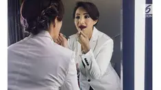 Dokter cantik penanggung jawab kesehatan para pemain Timnas 2018 menjadih perhartian khalayak ramai