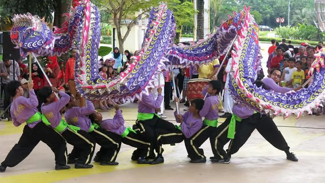 Tarik Animo Pengunjung, Jungleland Gelar Atraksi Barongsai