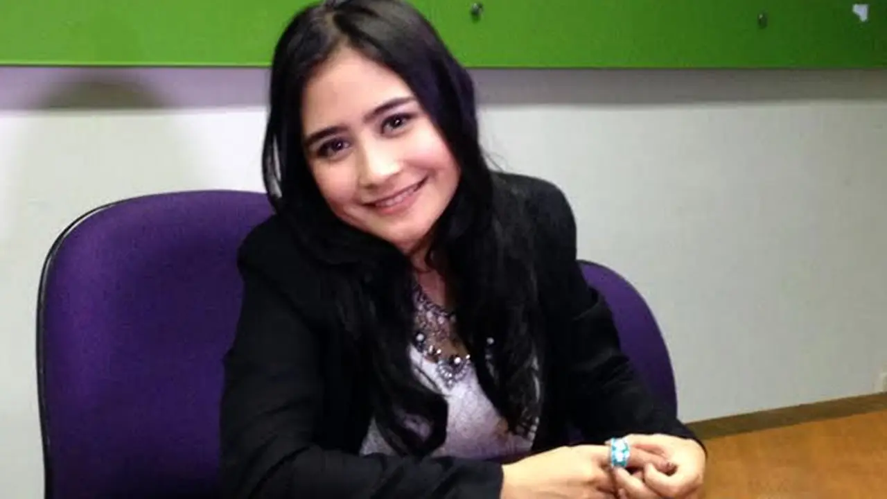 Prilly latuconsina