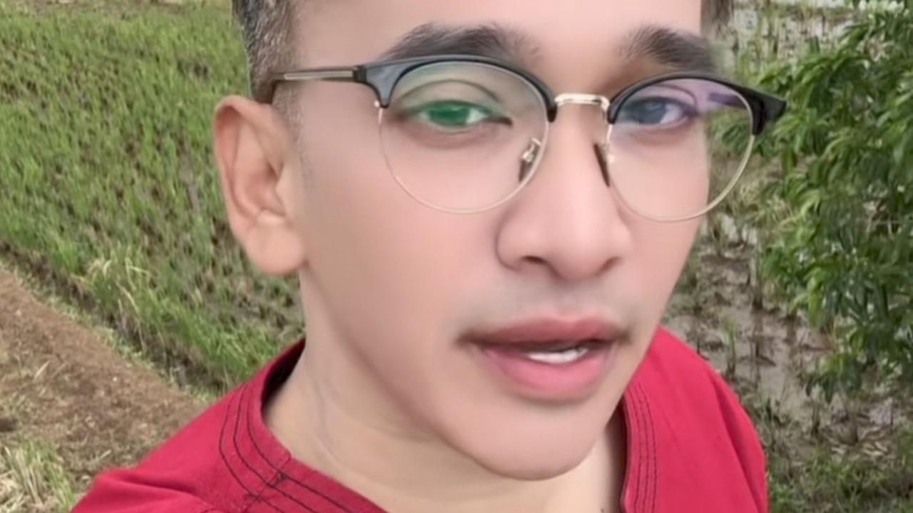 Disebut Makin Ganteng Bercahaya, Potret Terbaru Ruben Onsu Pancarkan Aura Positif Buat Terpana