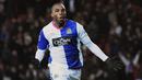 7. Benni McCarthy, pada musim pertamanya bersama Blackburn dirinya langsung mencetak 18 gol dari 36 penampilan. Tapi pada musim keduanya, striker asal Afsel itu hanya mencetak delapan gol dari 31 laga. (AFP/Paul Ellis) 