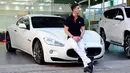 Aktor Verrell Bramasta bersyukur atas rizky yang telah diberikan selama ini. Setelah beberapa waktu lalu beli rumah baru, belum lama ini, putra Venna Melinda itu membeli mobil mewah baru. (Instagram/bramastavrl)