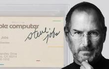 Kartu Nama Plus Tanda Tangan Steve Jobs Terjual Rp1,6 Miliar