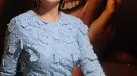 6 Inspirasi Baju Brokat ala Marshanda, Tampil Elegan untuk Wanita Usia 35 Tahun