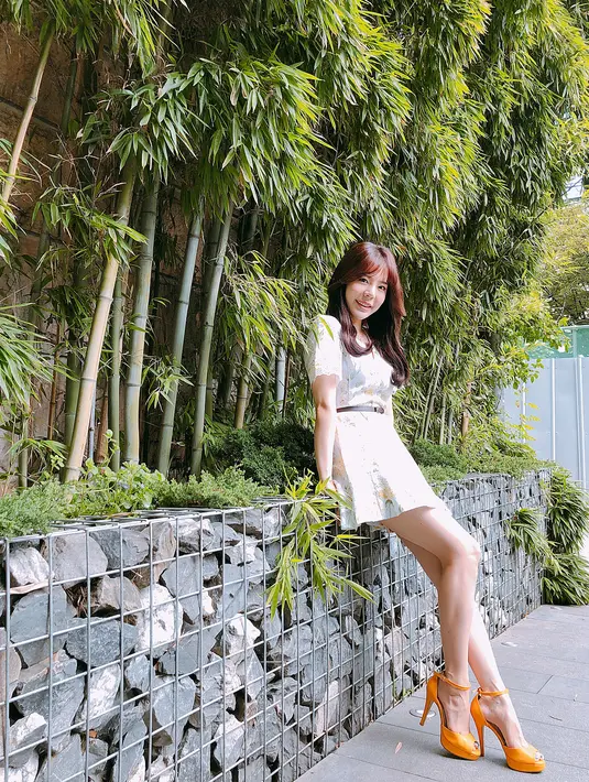 Sementara itu, Hyoyeon sendiri memilih Sunny ketika ingin berpergian. Baginya, Sunny miliki pribadi yang sangat menyenangkan. (instagram/515sunnyday)