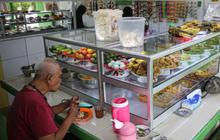 Ternyata di Madinah Dekat Masjid Nabawi Ada Warmindo Isinya Menu Makanan Khas Indonesia, Begini Penampakannya