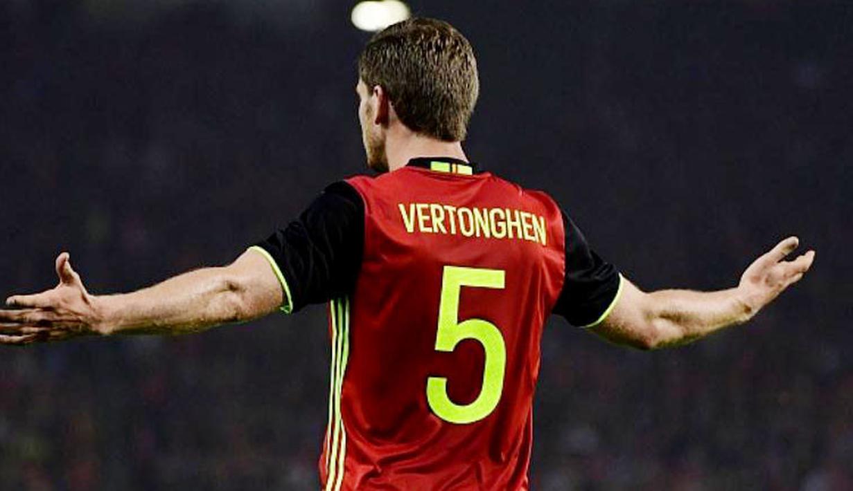 Jan Vertonghen masih dipercaya mengawal lini belakang Timnas Belgia. Didukung fisik yang kuat serta kemampuan membaca permainan lawan membuat bek 35 tahun ini dibawa sang pelatih ke Piala Dunia 2022. (AFP/Emmanuel Dunand)